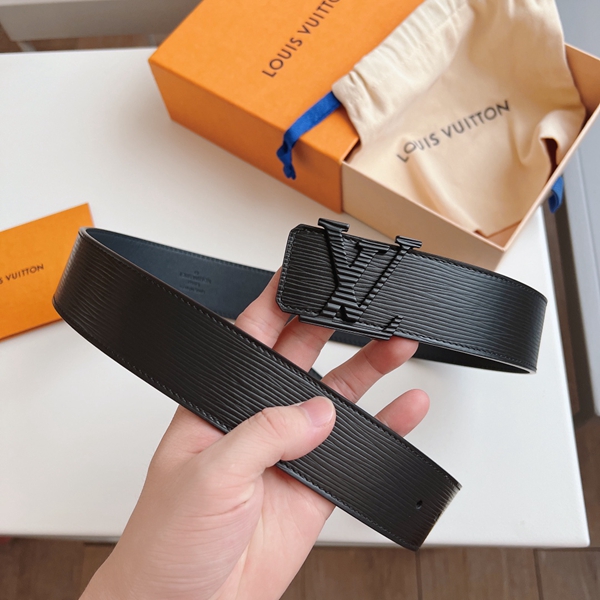 ルイヴィトンベルト細部ディテール